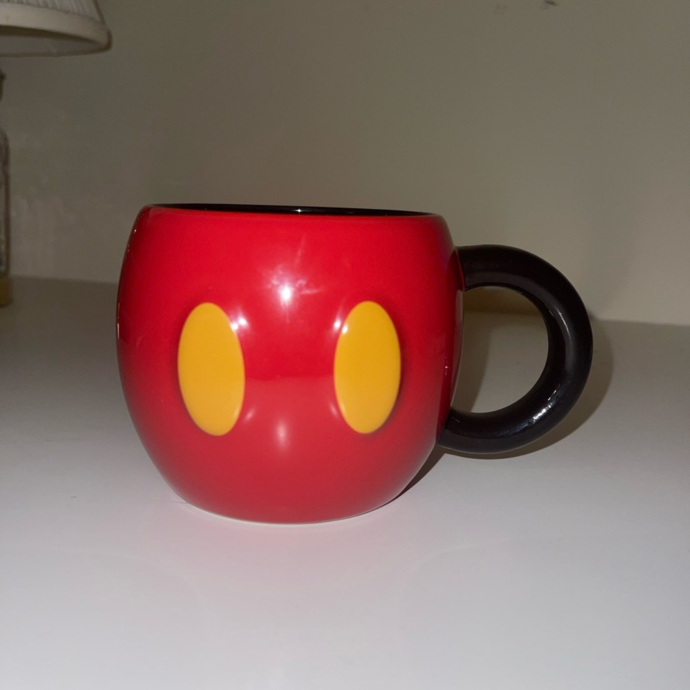 Disney Store Exclusive Mickey Mouse Ceramic Coffee Mug Red Pants Yellow Buttons